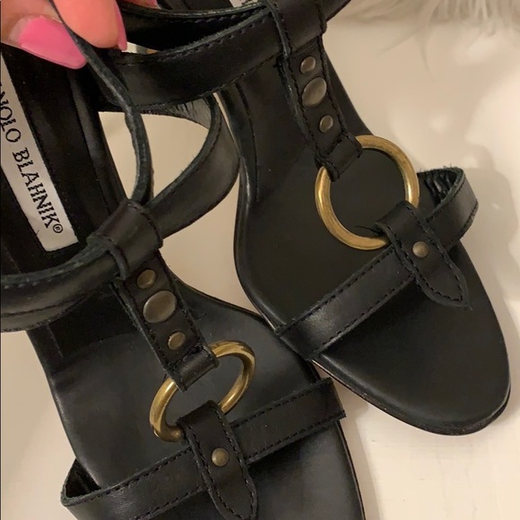 Manolo Blahnik AUTHENTICATED Black T Strap Open Toe Sandals - Picture 12 of 16